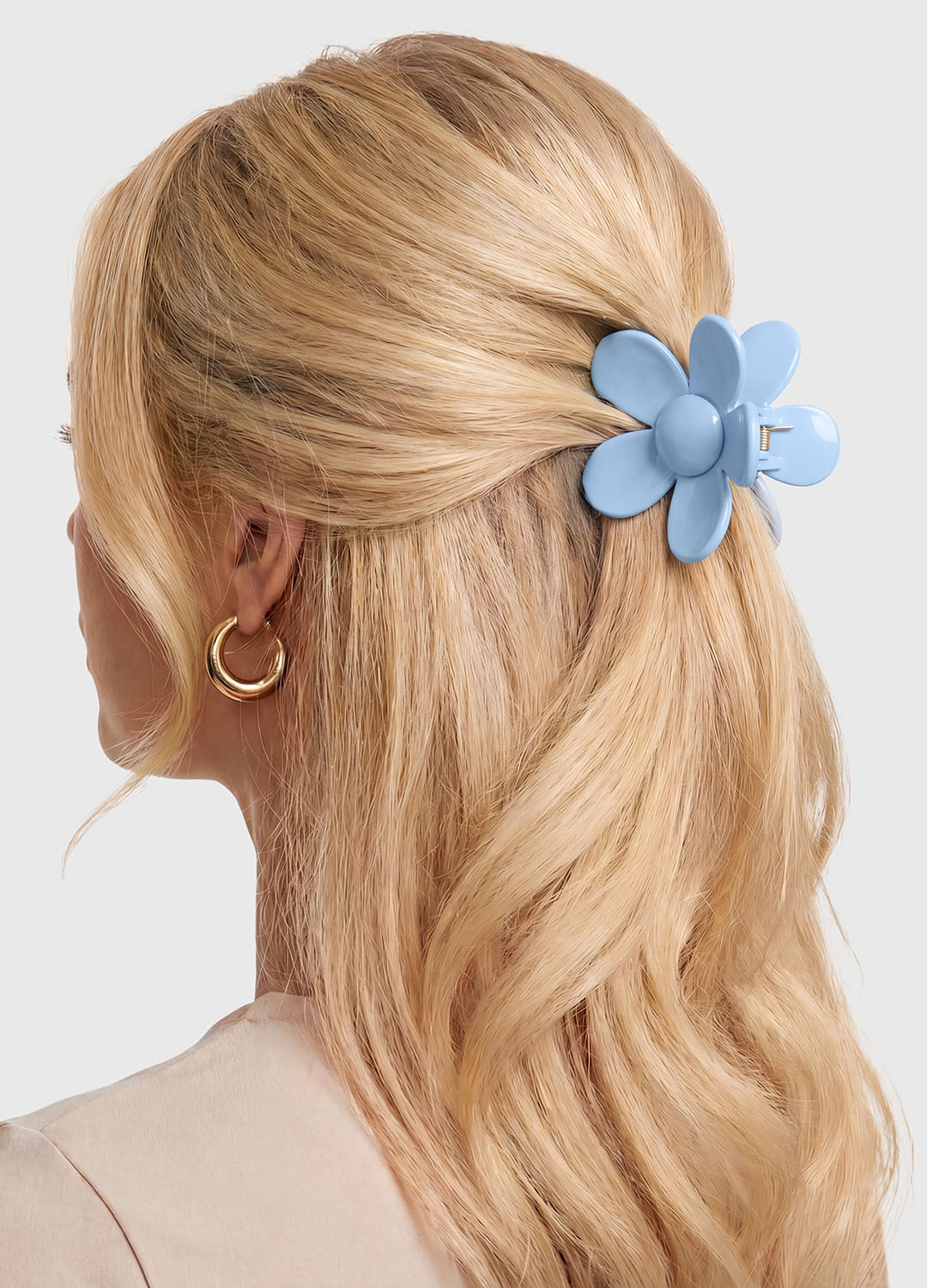 Flower-Shaped Hair Clip
